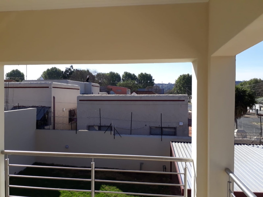 5 Bedroom Property for Sale in Bezuidenhout Valley Gauteng