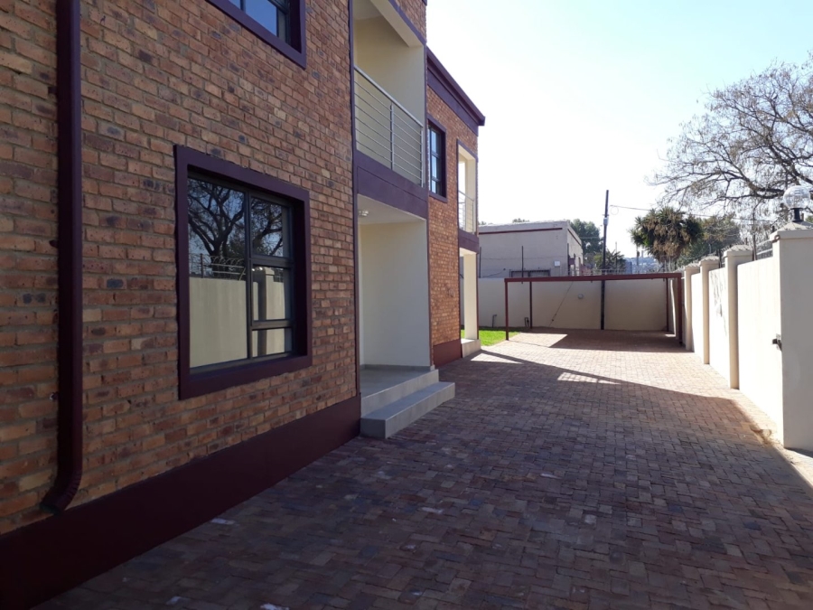 5 Bedroom Property for Sale in Bezuidenhout Valley Gauteng