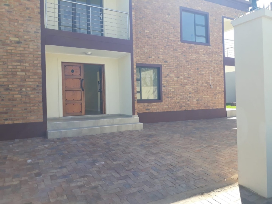 5 Bedroom Property for Sale in Bezuidenhout Valley Gauteng