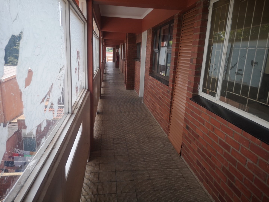 2 Bedroom Property for Sale in Jeppestown Gauteng