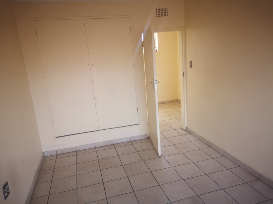 2 Bedroom Property for Sale in Jeppestown Gauteng