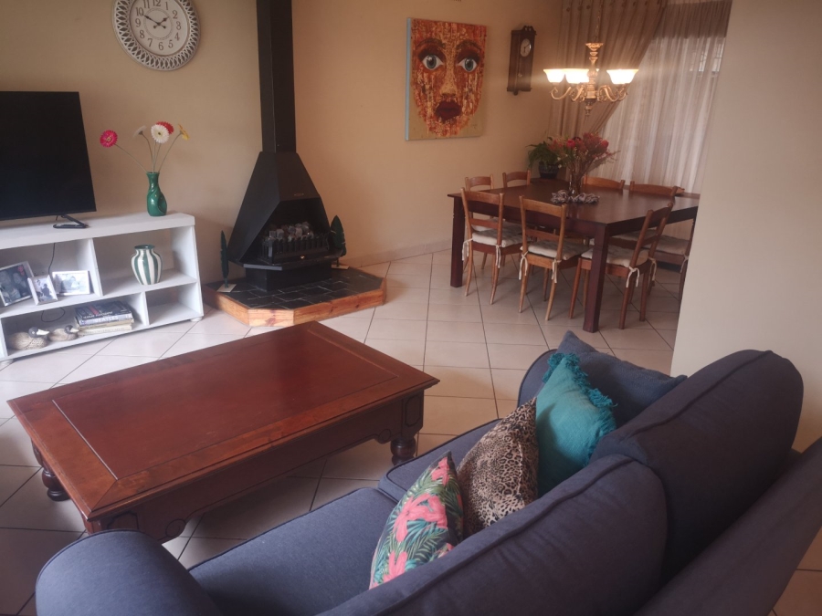 3 Bedroom Property for Sale in Dawnview Gauteng