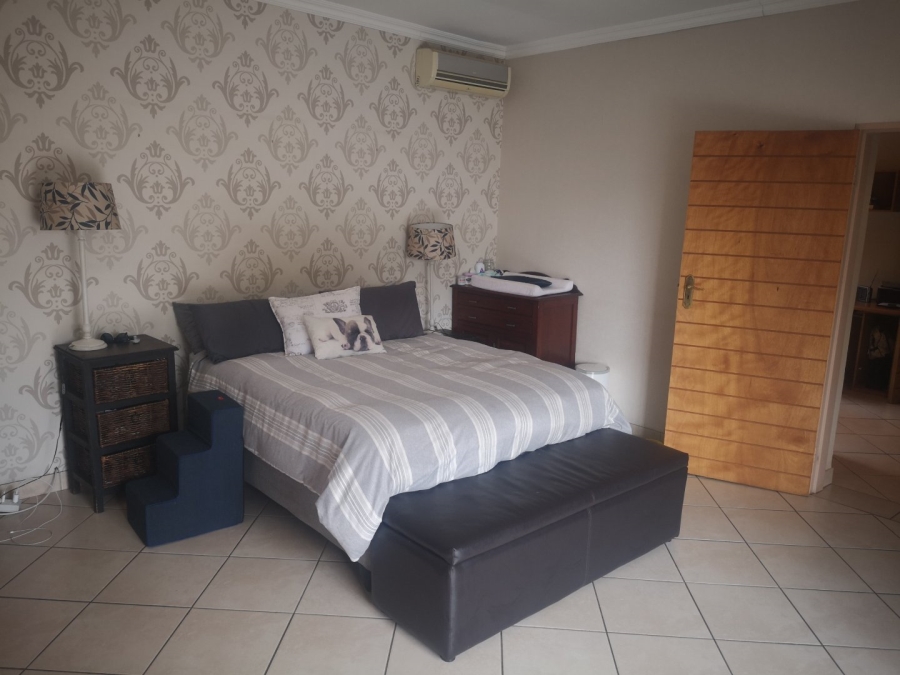 3 Bedroom Property for Sale in Dawnview Gauteng