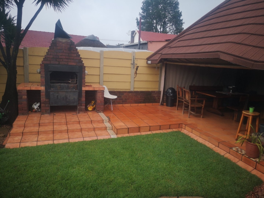 3 Bedroom Property for Sale in Dawnview Gauteng