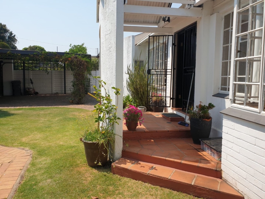 4 Bedroom Property for Sale in Orange Grove Gauteng