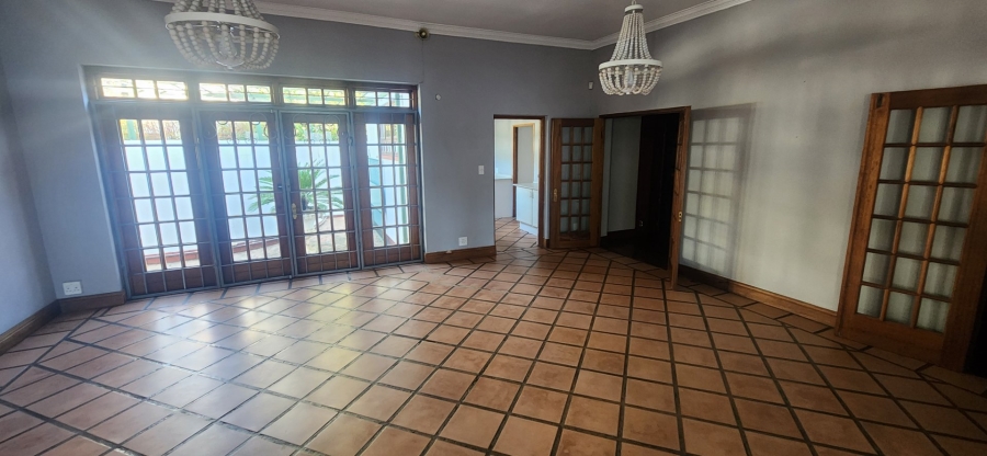 4 Bedroom Property for Sale in Baileys Muckleneuk Gauteng