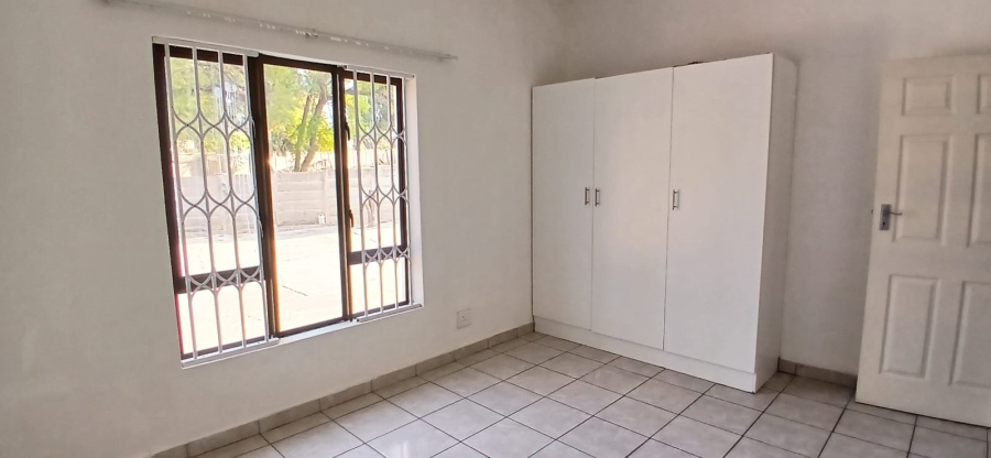 To Let 2 Bedroom Property for Rent in Heuweloord Gauteng