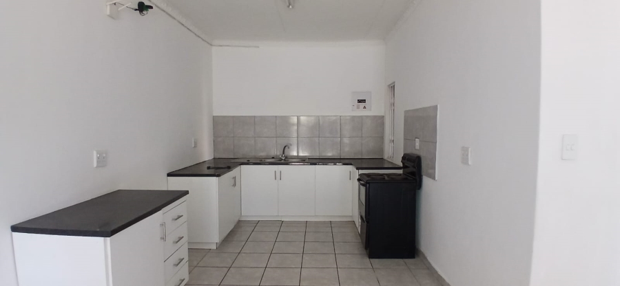 To Let 2 Bedroom Property for Rent in Heuweloord Gauteng