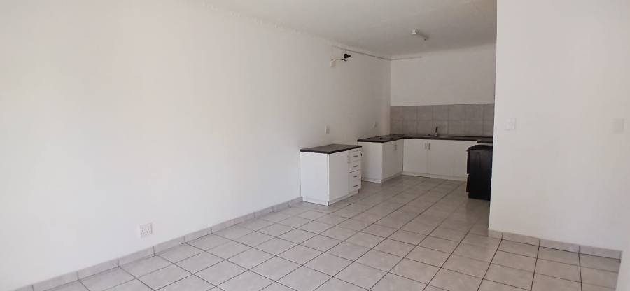 To Let 2 Bedroom Property for Rent in Heuweloord Gauteng