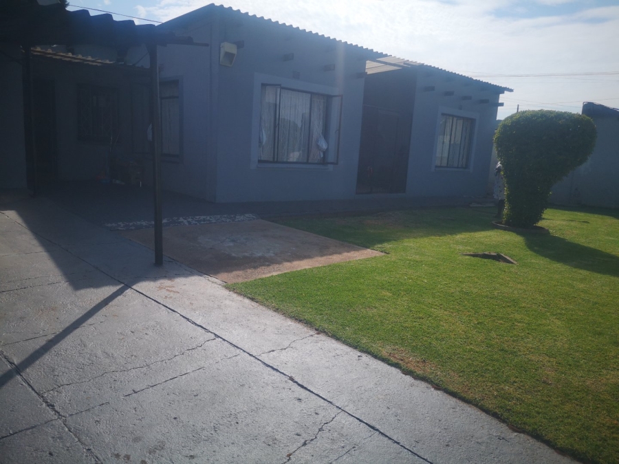 3 Bedroom Property for Sale in Primrose East Gauteng