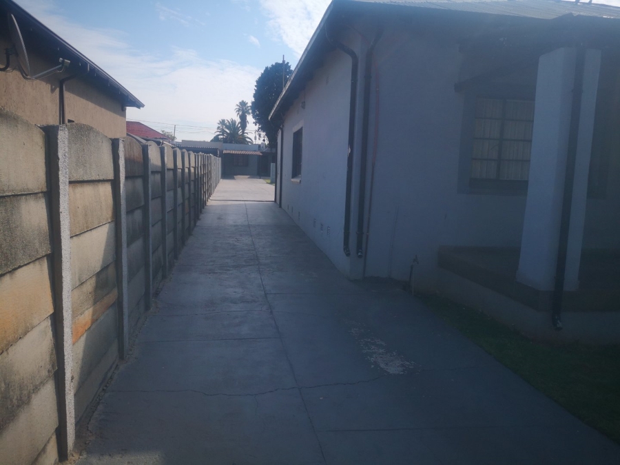 3 Bedroom Property for Sale in Primrose East Gauteng