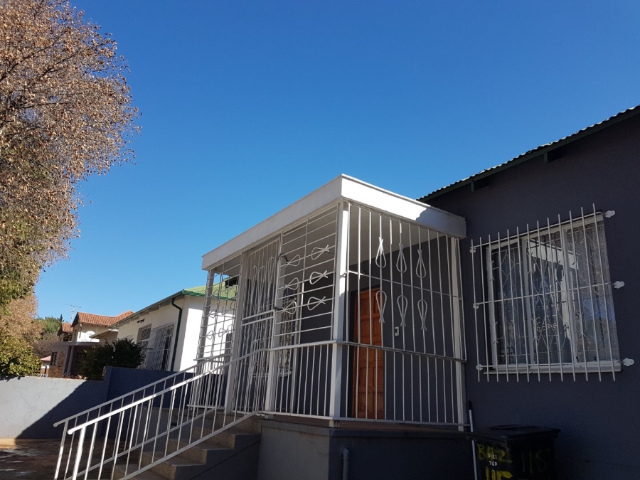 3 Bedroom Property for Sale in Bezuidenhout Valley Gauteng