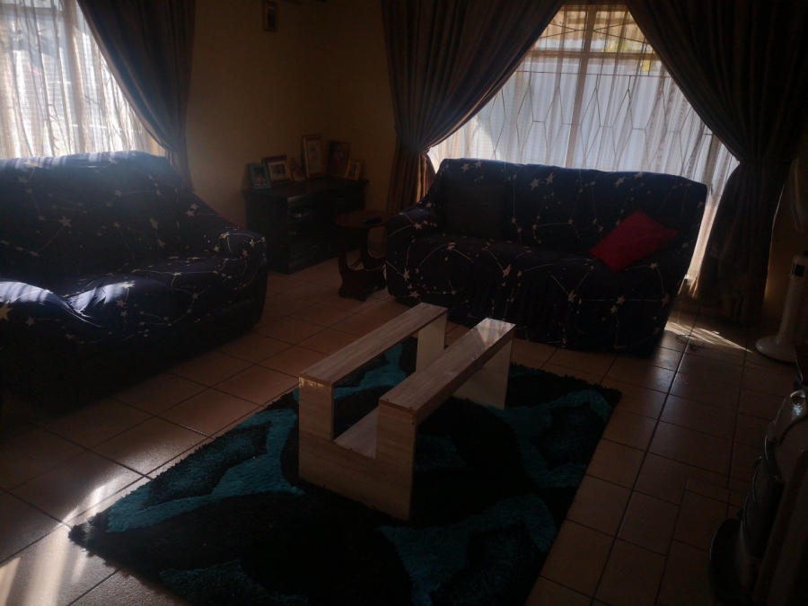 3 Bedroom Property for Sale in Wychwood Gauteng