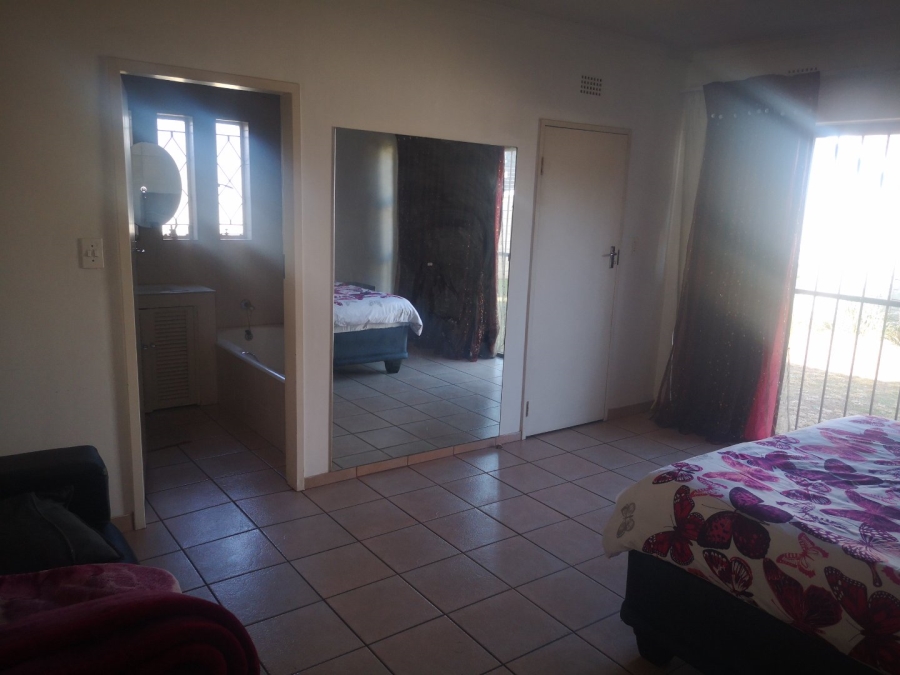 3 Bedroom Property for Sale in Wychwood Gauteng