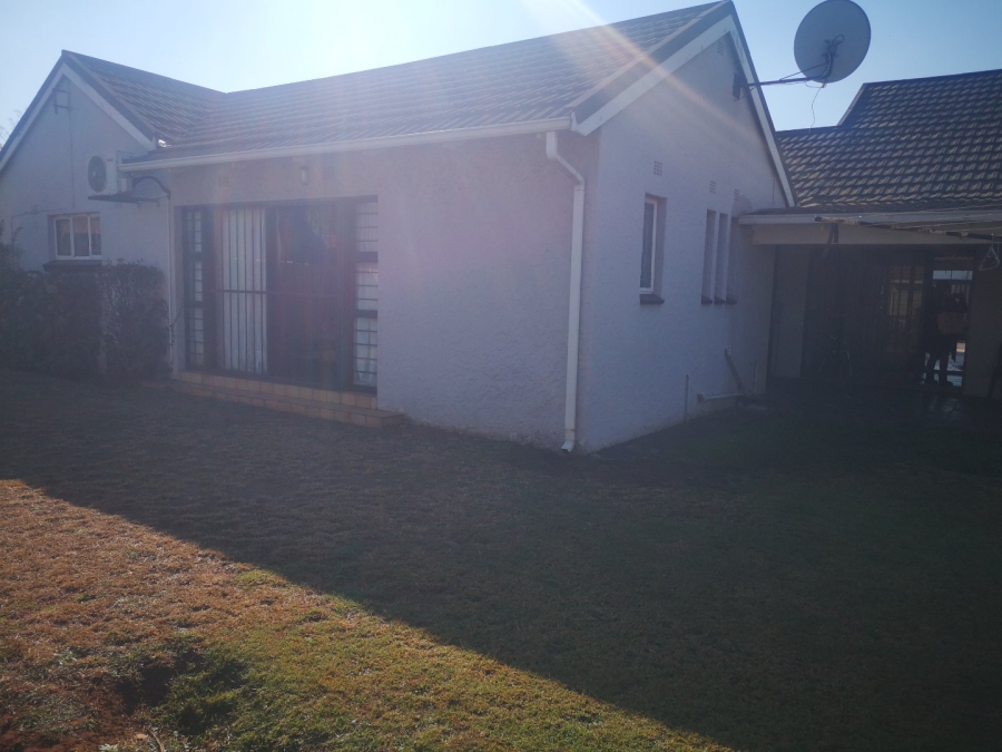 3 Bedroom Property for Sale in Wychwood Gauteng