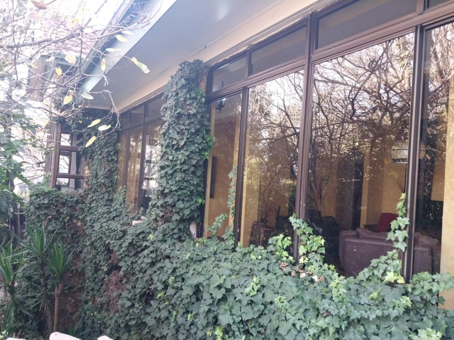 4 Bedroom Property for Sale in Kensington Gauteng