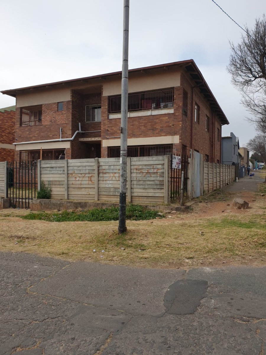 18 Bedroom Property for Sale in Troyeville Gauteng