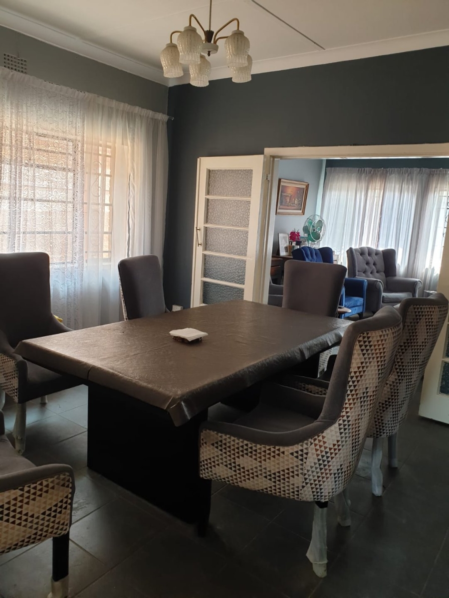 3 Bedroom Property for Sale in Orange Grove Gauteng