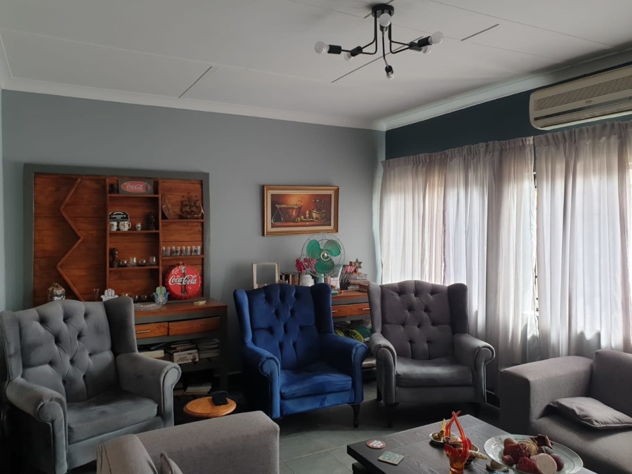 3 Bedroom Property for Sale in Orange Grove Gauteng