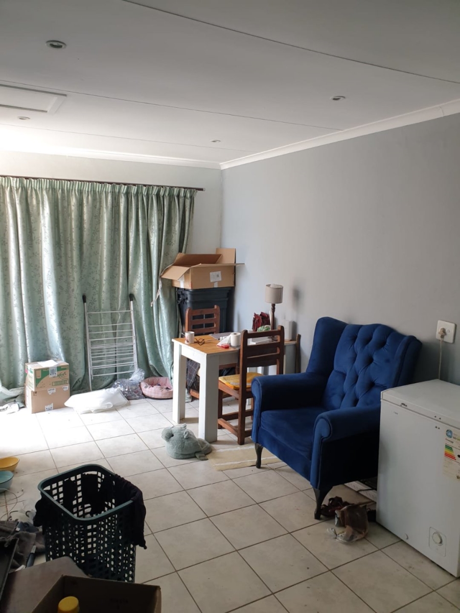 3 Bedroom Property for Sale in Orange Grove Gauteng