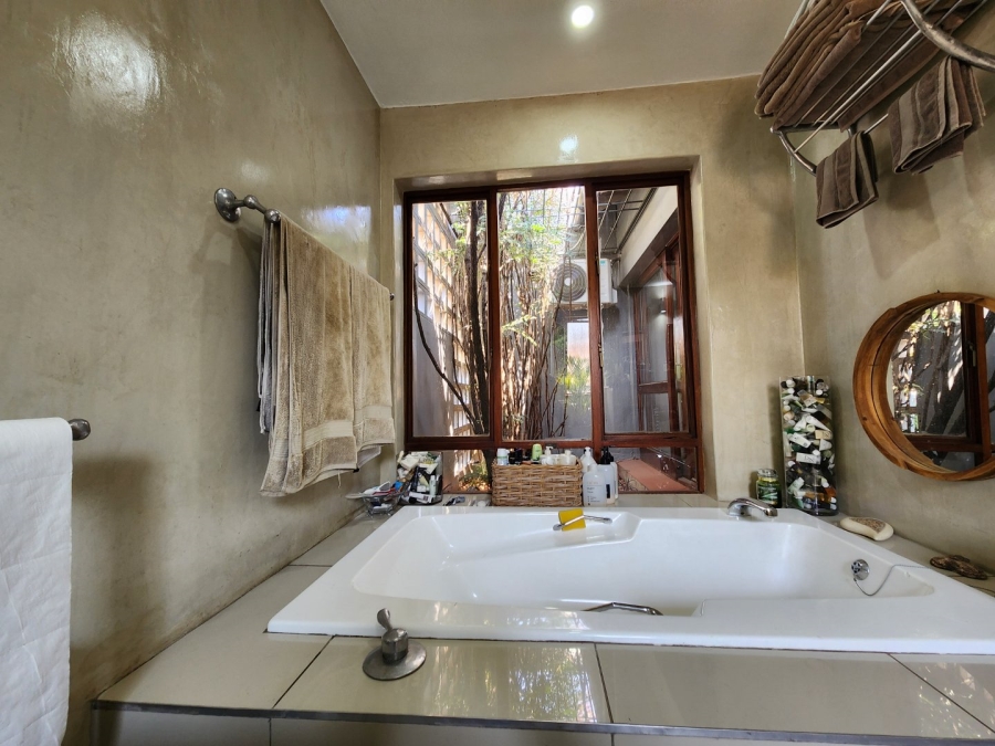 4 Bedroom Property for Sale in South Kensington Gauteng