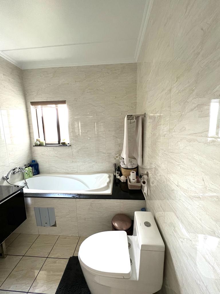 3 Bedroom Property for Sale in Maroeladal Gauteng