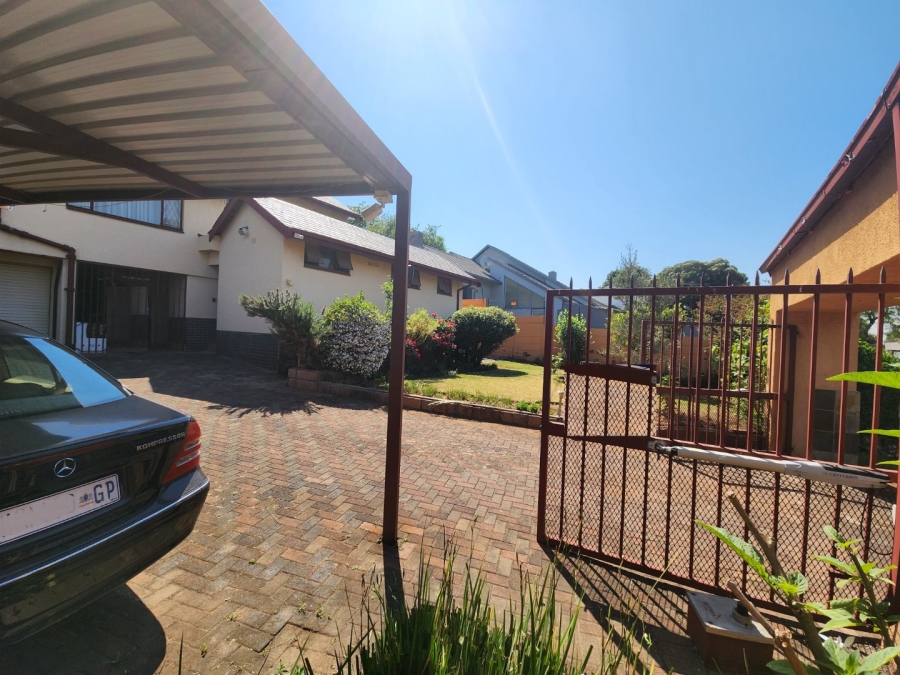 4 Bedroom Property for Sale in De Wetshof Gauteng