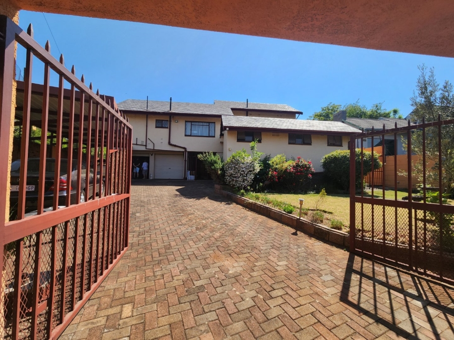 4 Bedroom Property for Sale in De Wetshof Gauteng