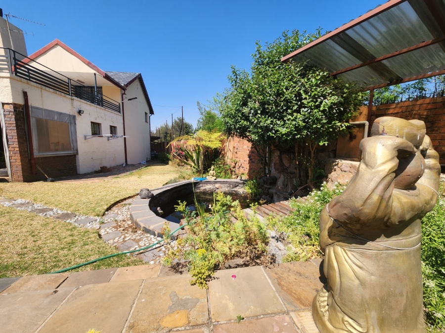 4 Bedroom Property for Sale in De Wetshof Gauteng