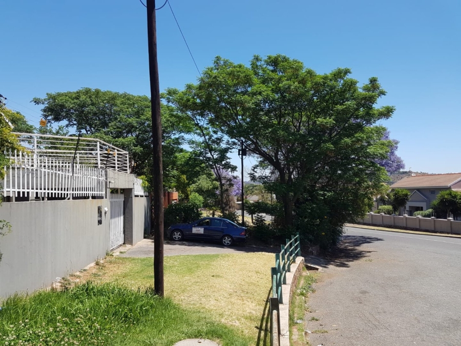 6 Bedroom Property for Sale in Kensington Gauteng