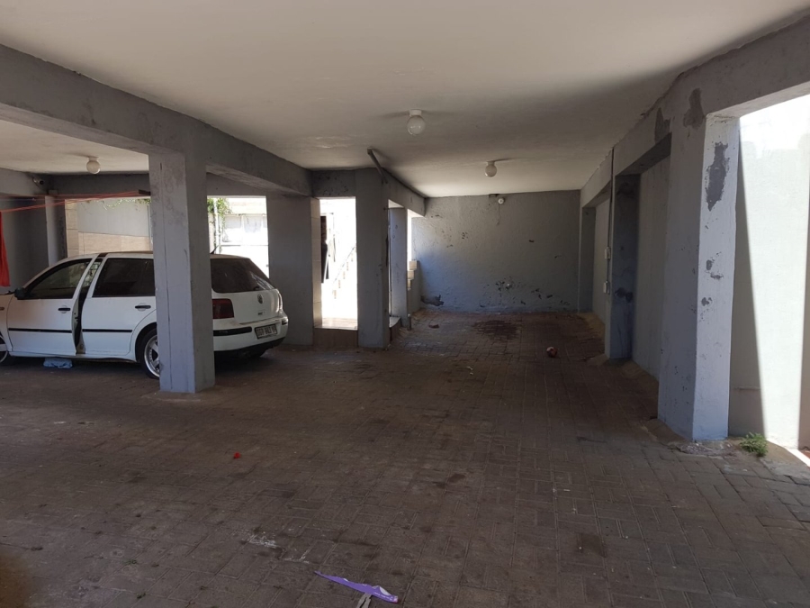 6 Bedroom Property for Sale in Kensington Gauteng