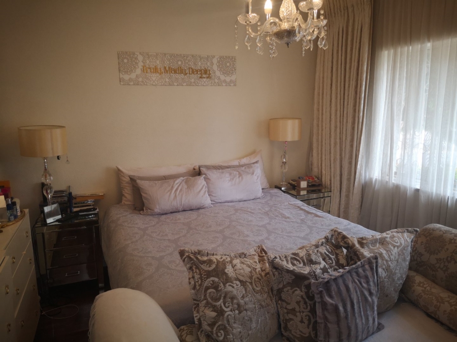 3 Bedroom Property for Sale in Dawnview Gauteng