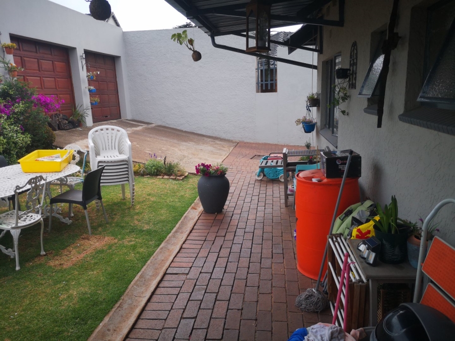 3 Bedroom Property for Sale in Dawnview Gauteng