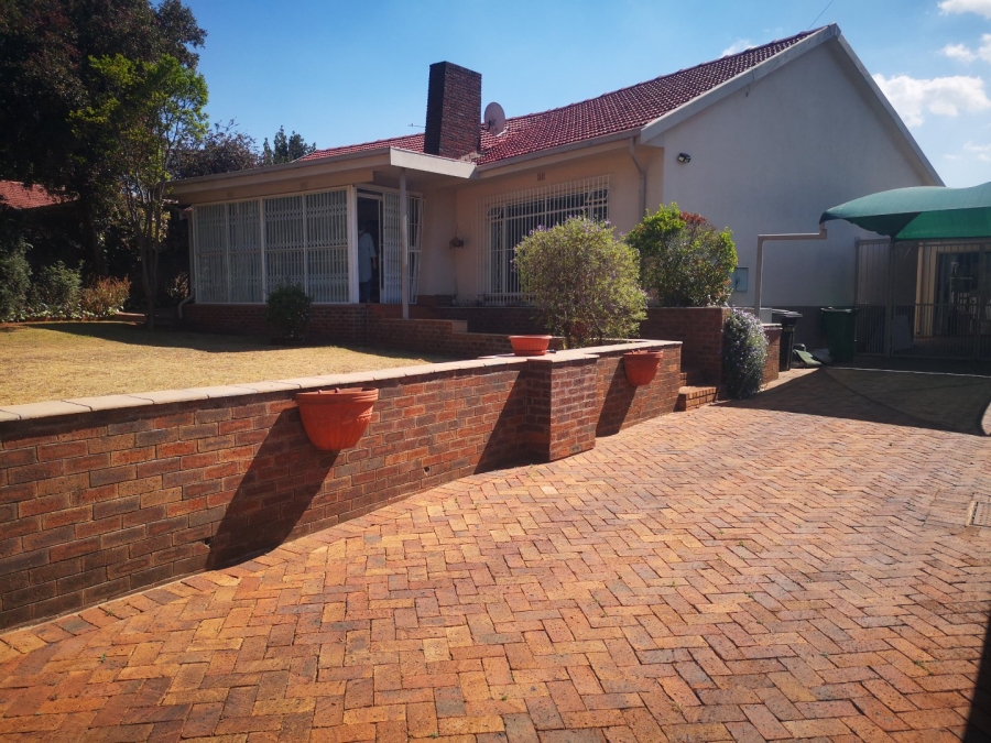 3 Bedroom Property for Sale in Dawnview Gauteng