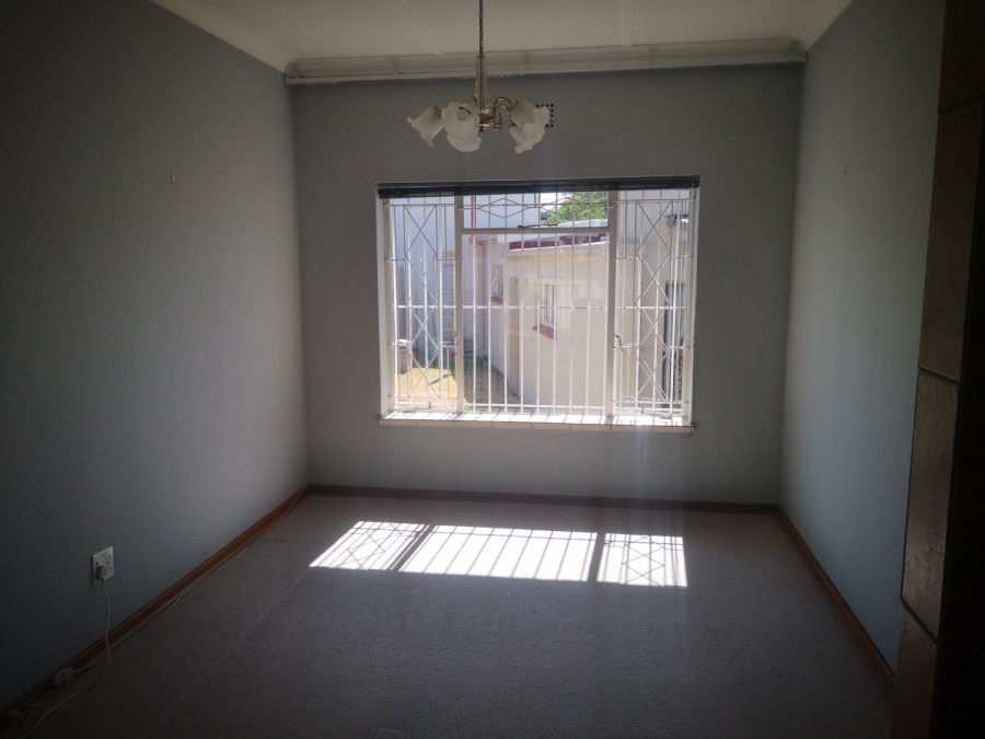 3 Bedroom Property for Sale in Dawnview Gauteng