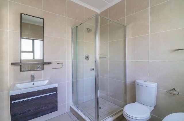 3 Bedroom Property for Sale in Longmeadow Gauteng