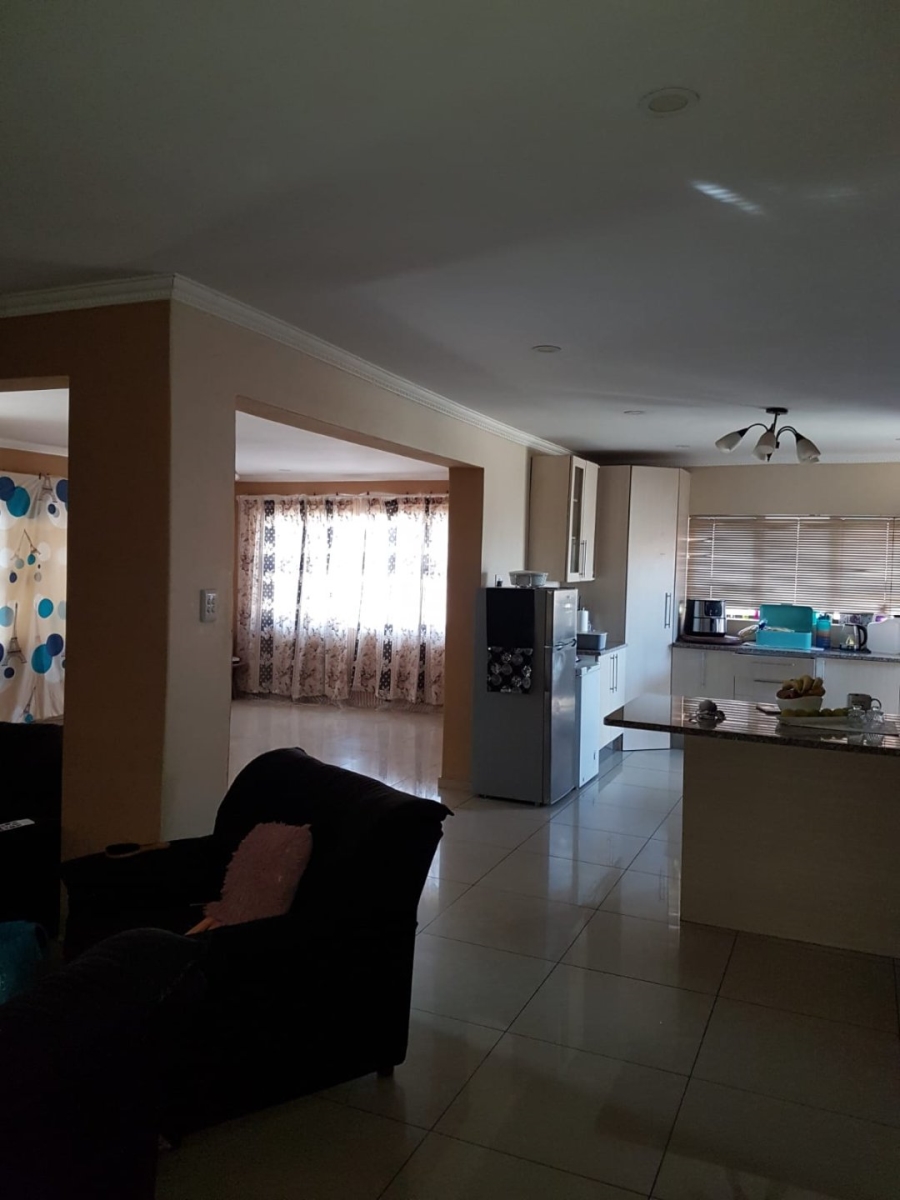 4 Bedroom Property for Sale in Sophiatown Gauteng