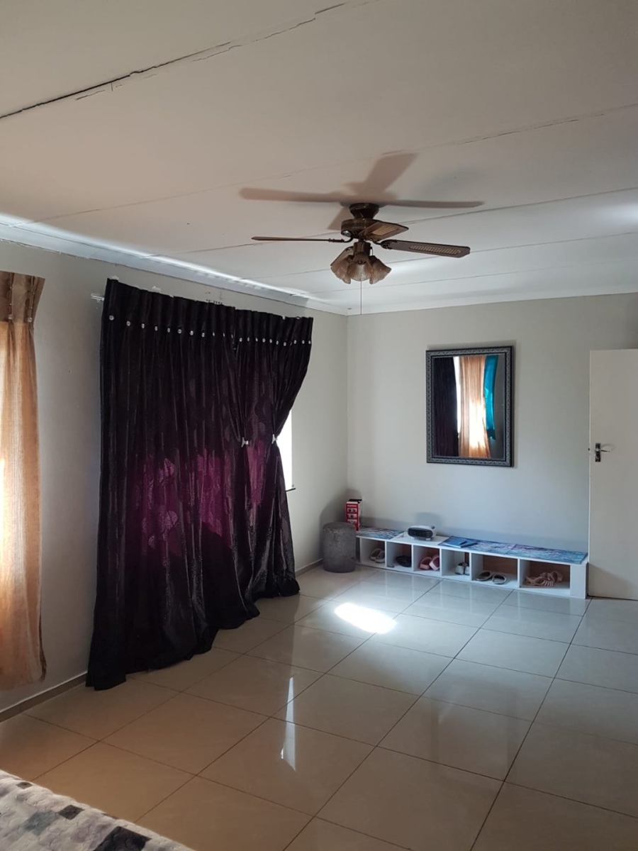 4 Bedroom Property for Sale in Sophiatown Gauteng