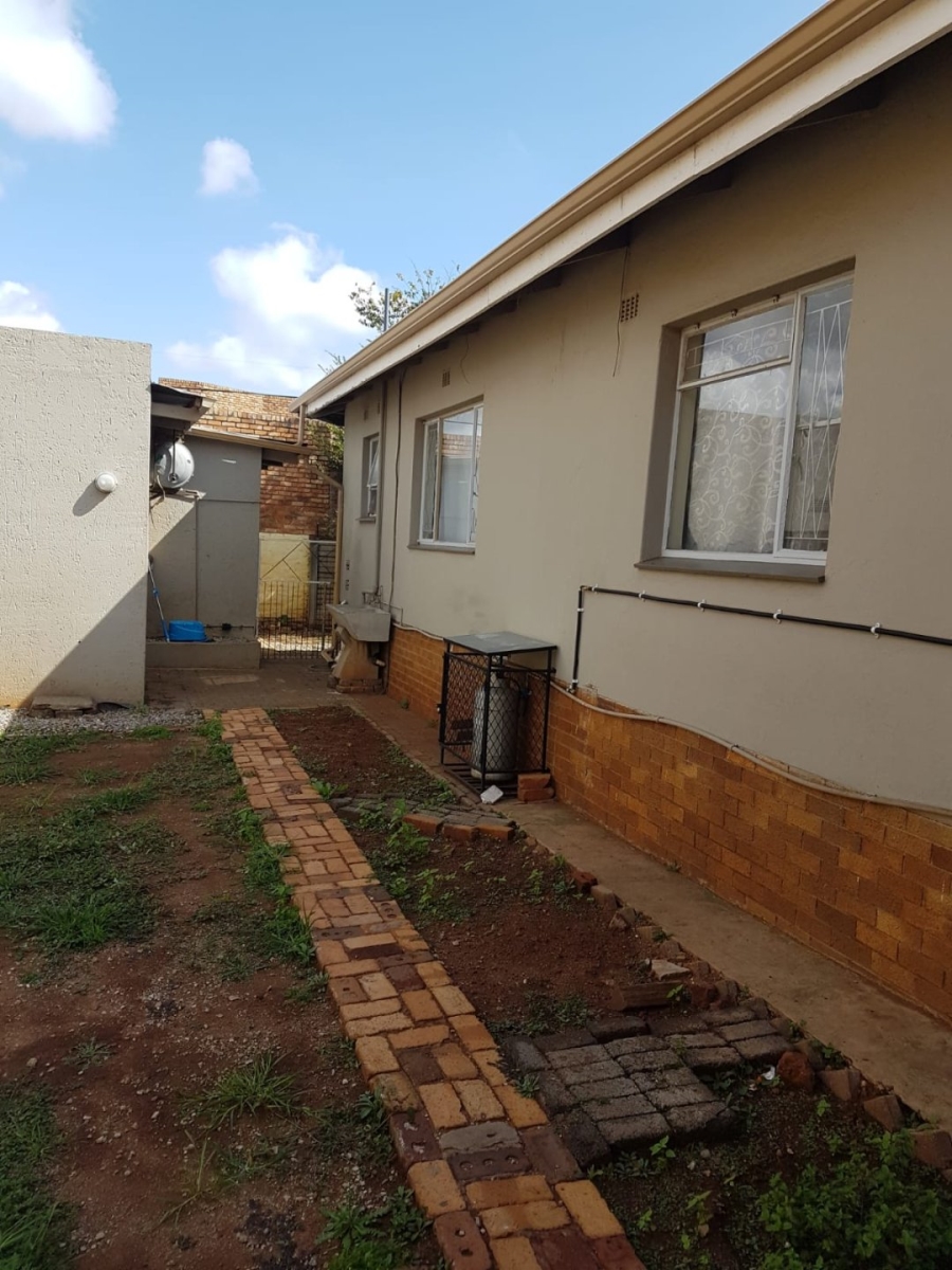 4 Bedroom Property for Sale in Sophiatown Gauteng