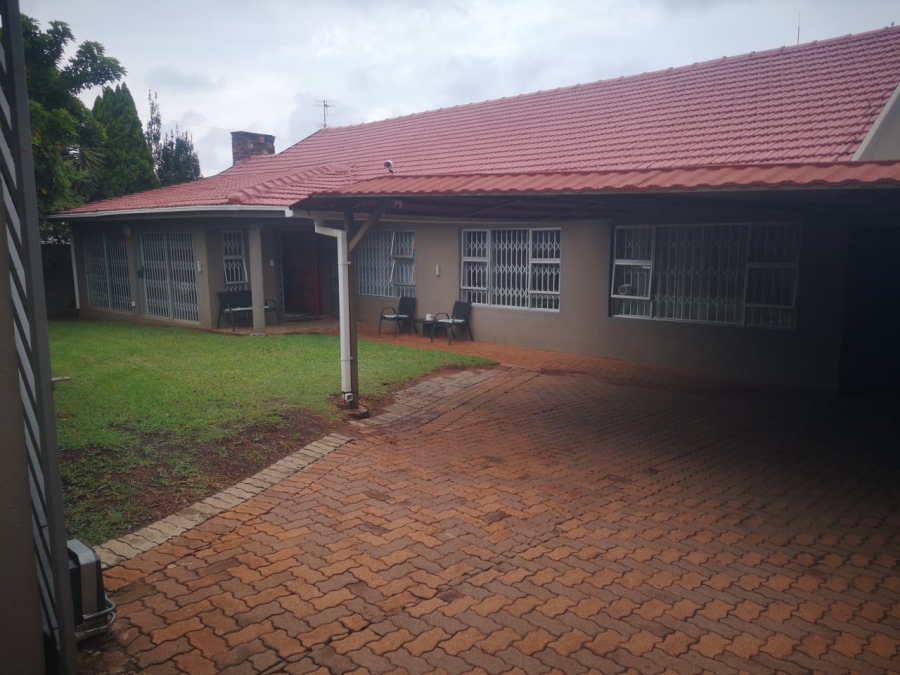 3 Bedroom Property for Sale in Dawnview Gauteng