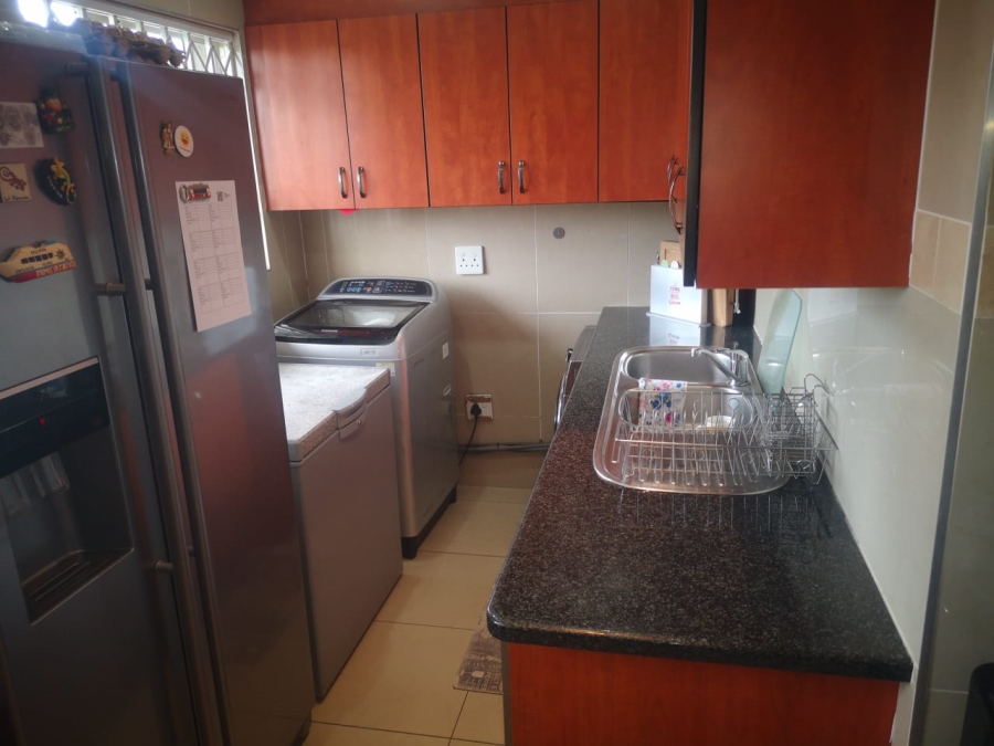 3 Bedroom Property for Sale in Dawnview Gauteng