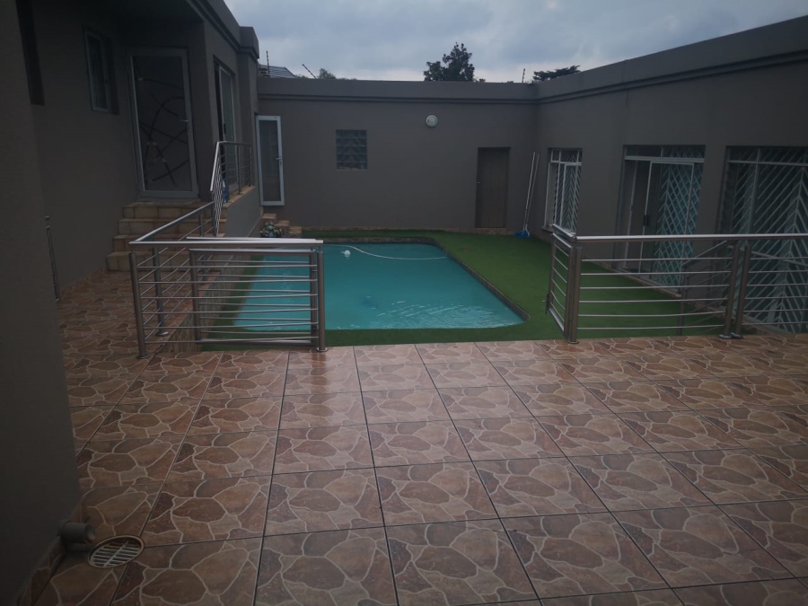 3 Bedroom Property for Sale in Dawnview Gauteng