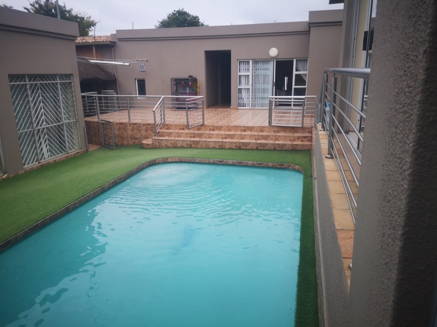 3 Bedroom Property for Sale in Dawnview Gauteng