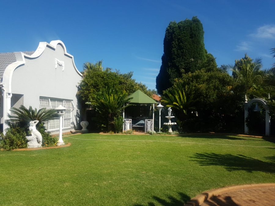 4 Bedroom Property for Sale in Birchleigh Gauteng