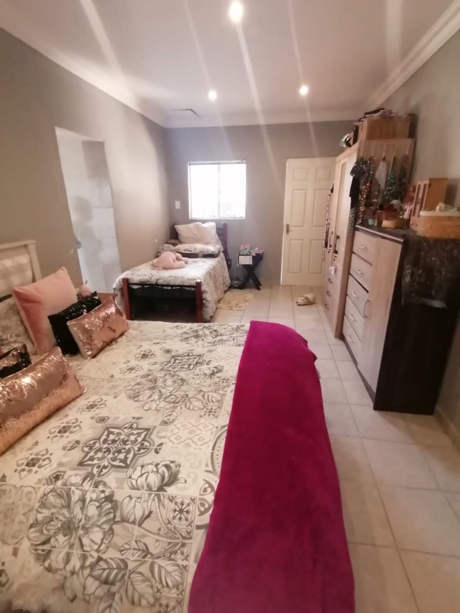 4 Bedroom Property for Sale in Birchleigh Gauteng