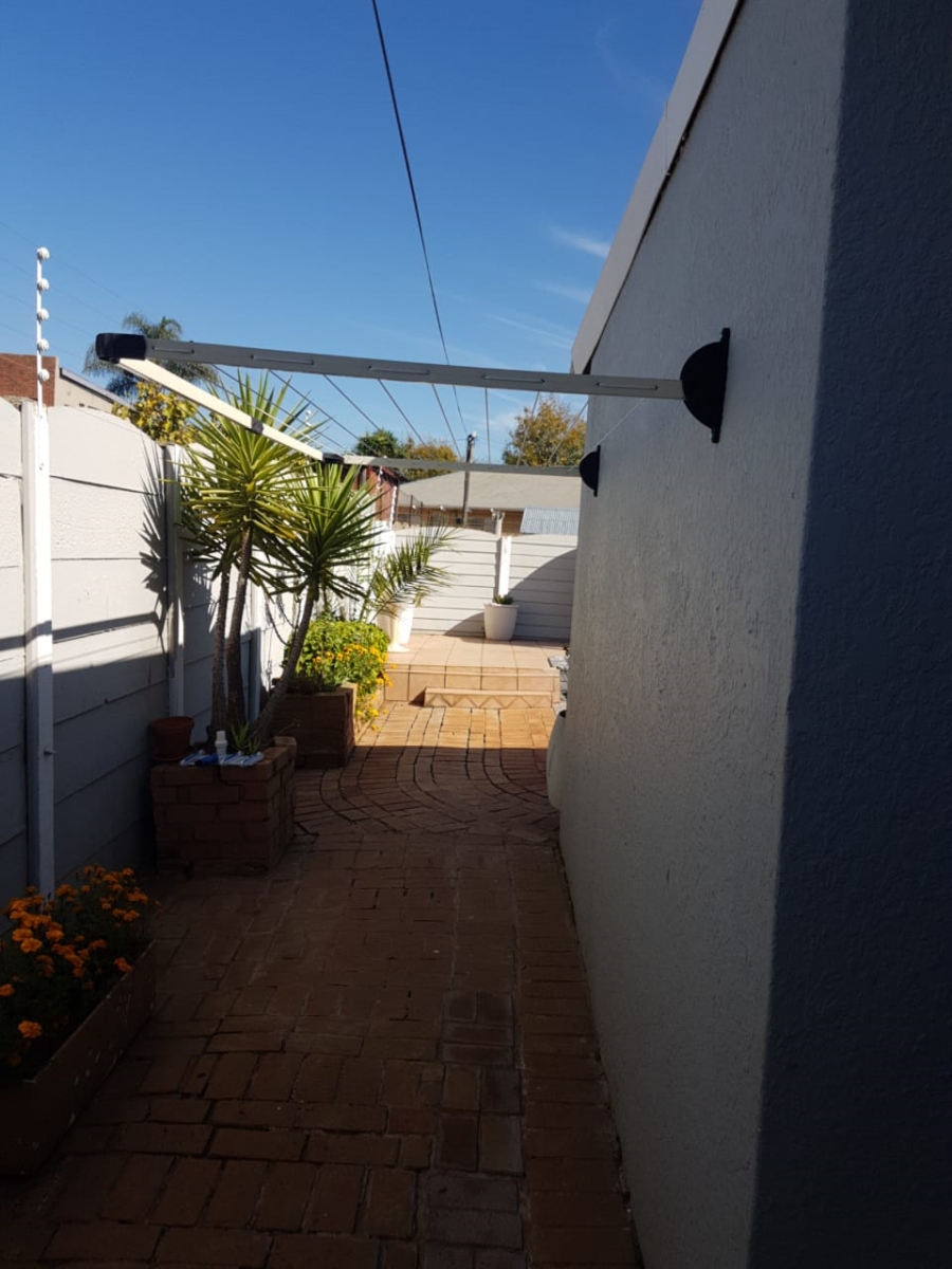 4 Bedroom Property for Sale in Birchleigh Gauteng