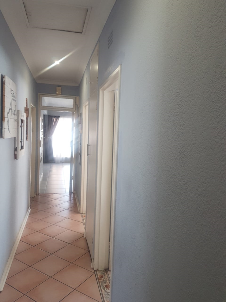 4 Bedroom Property for Sale in Birchleigh Gauteng