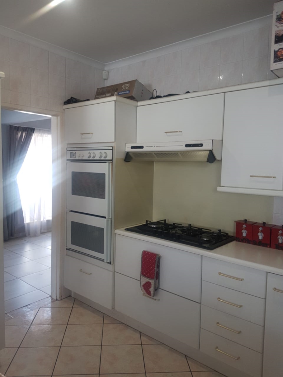 4 Bedroom Property for Sale in Birchleigh Gauteng