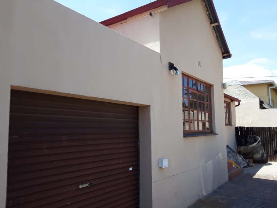 3 Bedroom Property for Sale in Orange Grove Gauteng