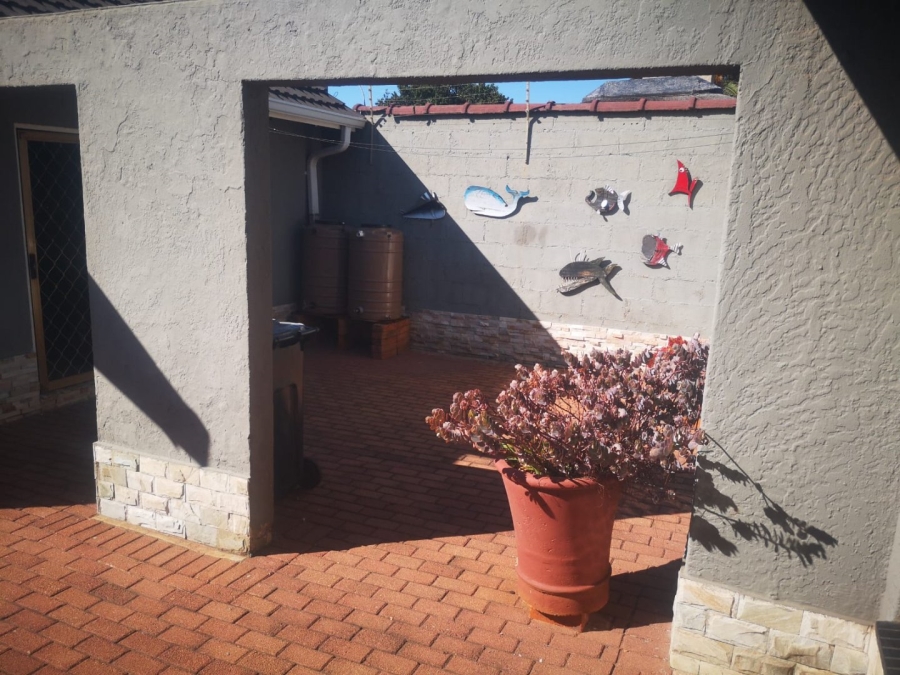 3 Bedroom Property for Sale in Marlands Gauteng